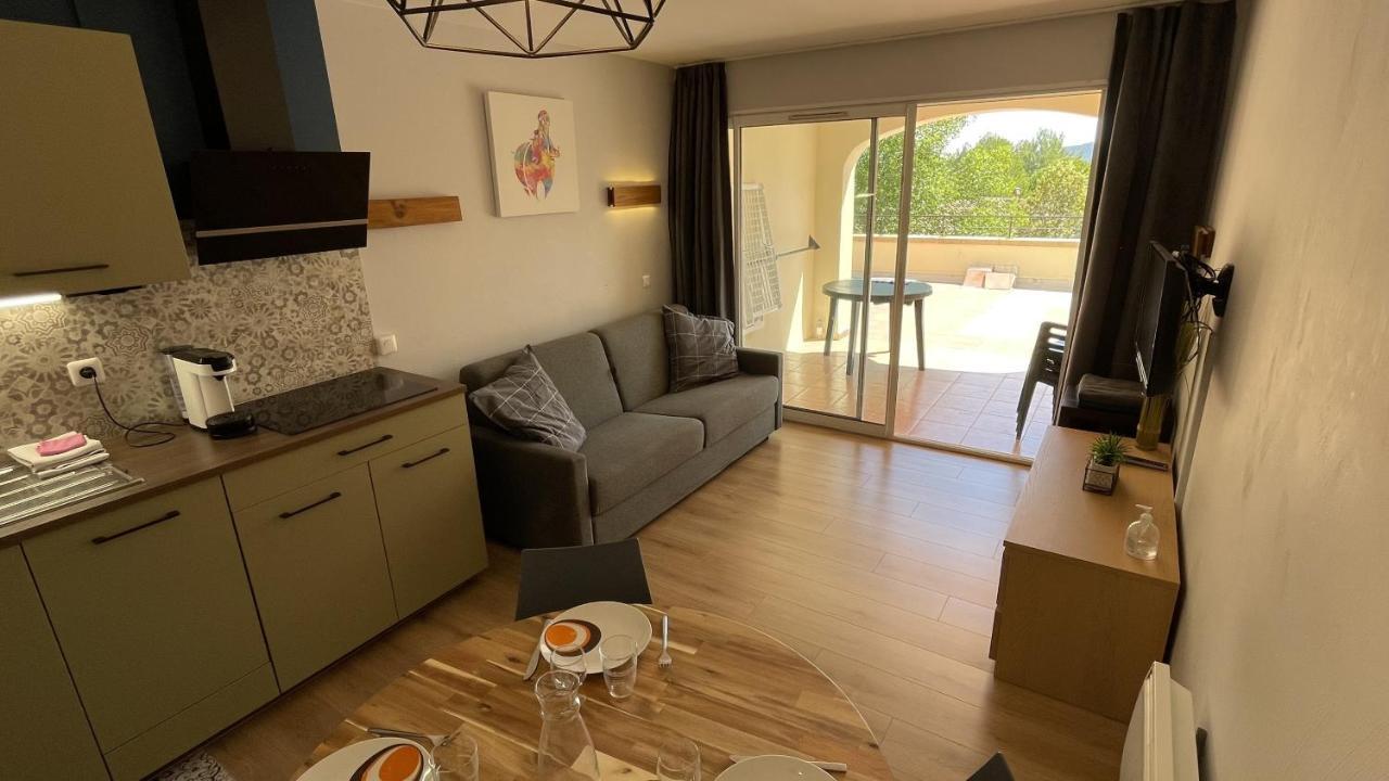 Studio Sur Le Domaine Du Golf De Pont Royal Mallemort Eksteriør billede